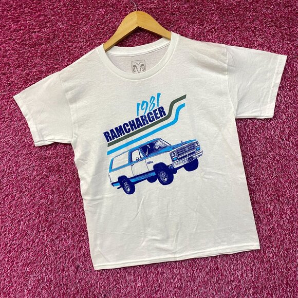 1981 Dodge Ramcharger SUV Graphic Design Croptop Medium - Picture 3 of 4